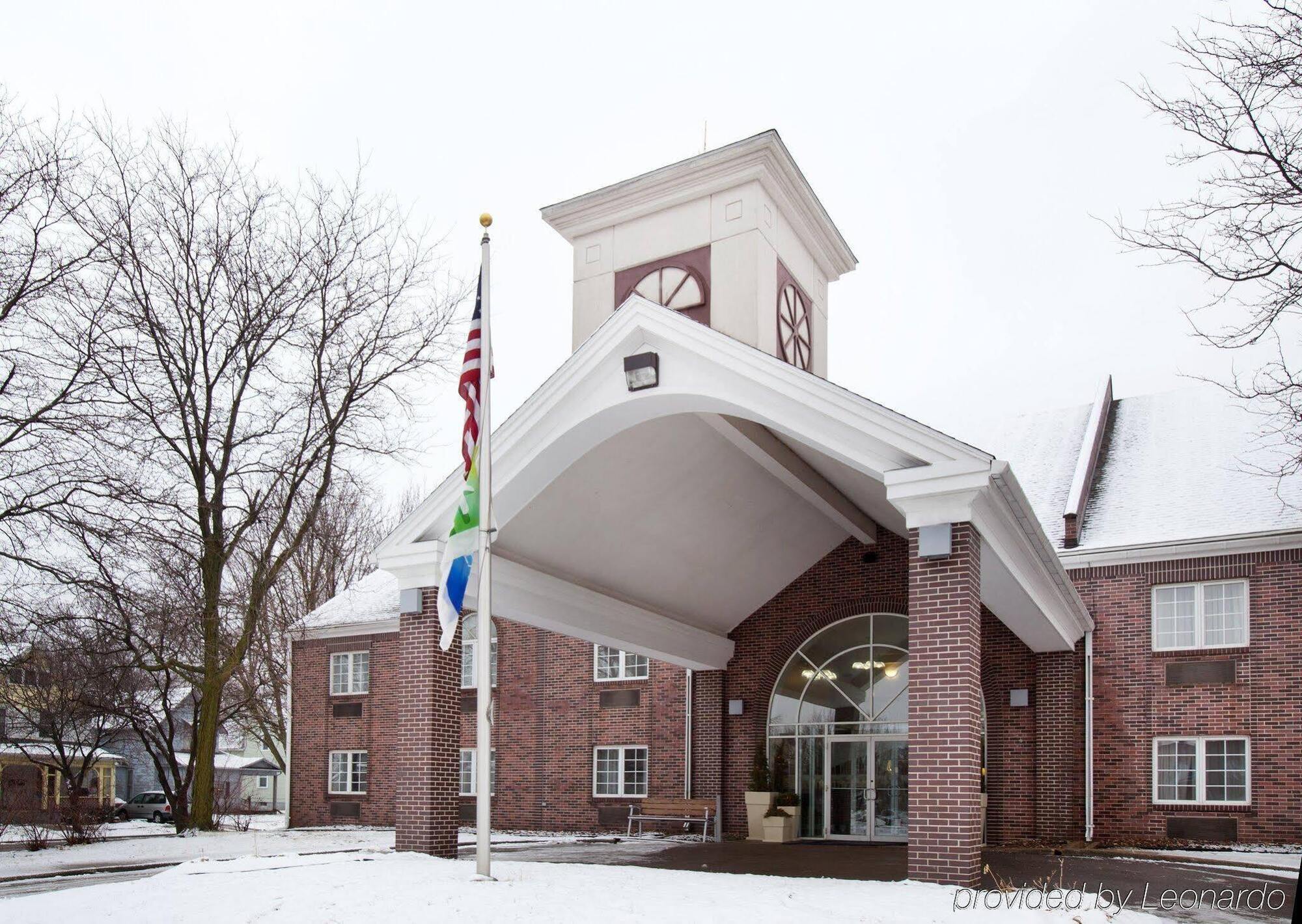 Holiday Inn Express Des Moines-At Drake University, An Ihg Hotel Екстериор снимка